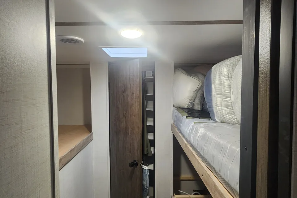 Bill's Grand River 32BHS Travel Trailer