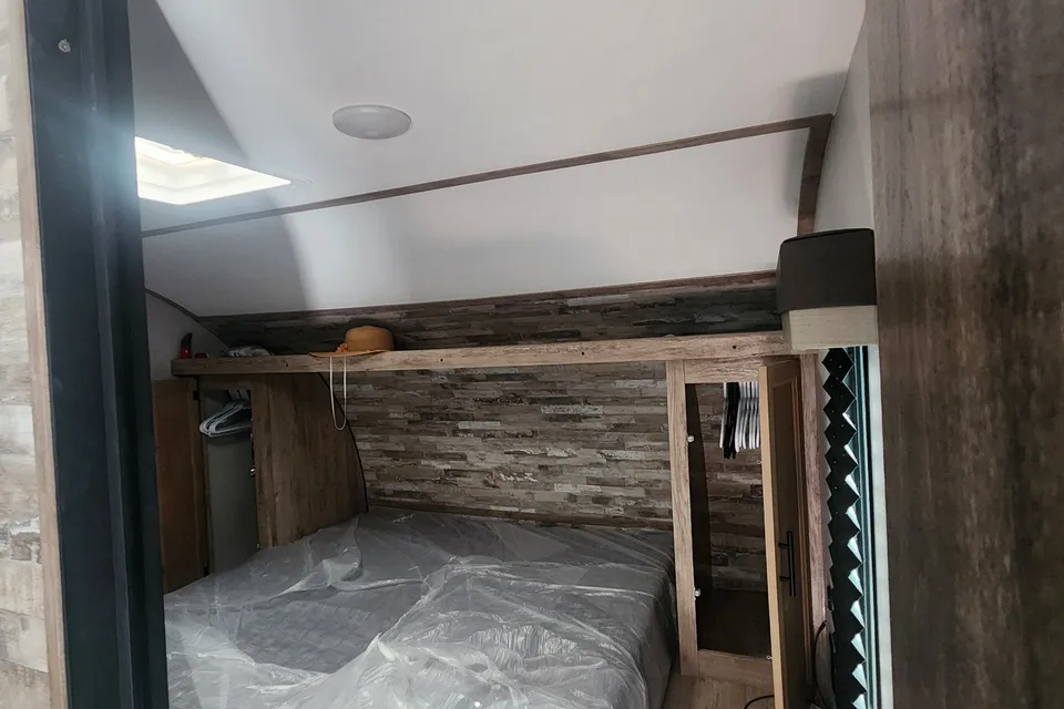 Bill's Grand River 32BHS Travel Trailer