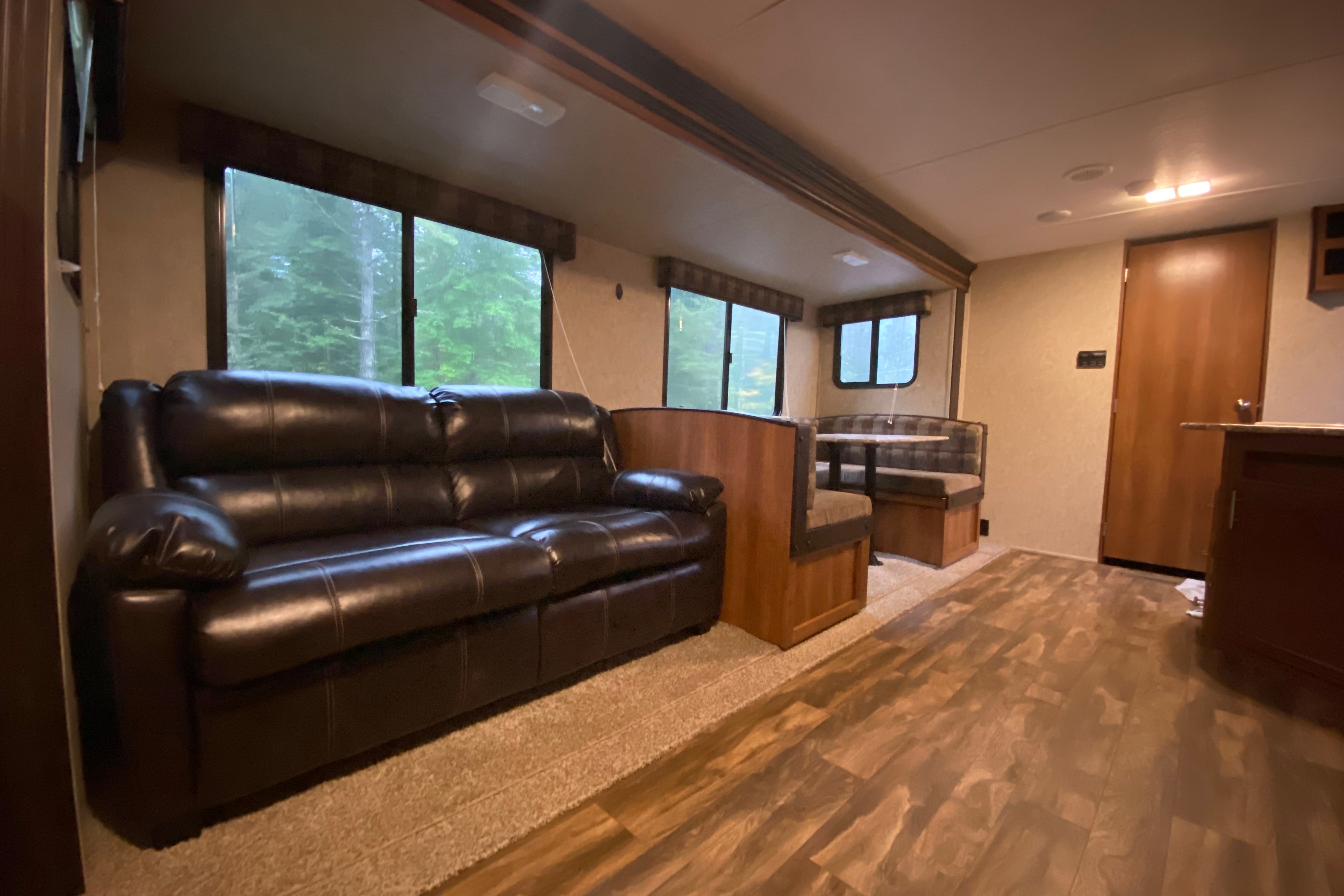 Janice's Prime Time Avenger ATI Travel Trailer