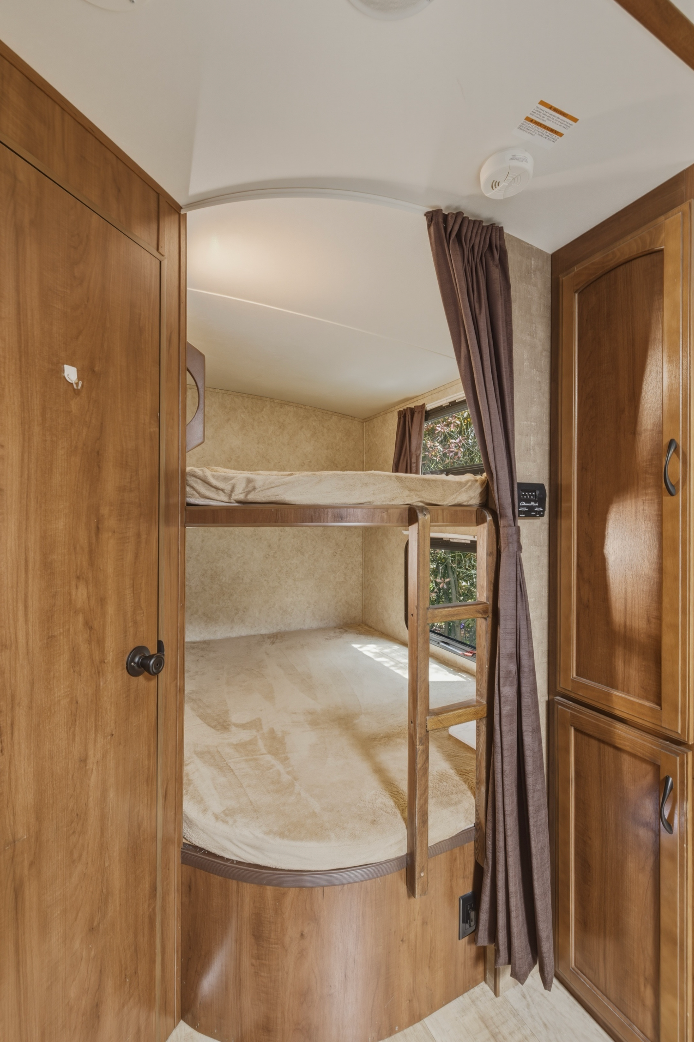 Pleasants Jayco Luxury Bunkhouse Trailer
