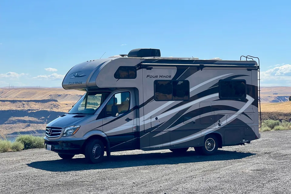 Cascade cruiser - Thor Motor Coach Four winds 24bl Class C