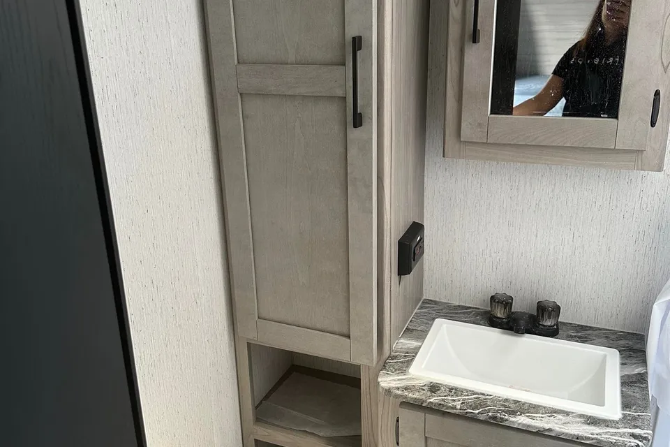 Pretty Lher's Keystone Kodiak 196 BH Travel Trailer