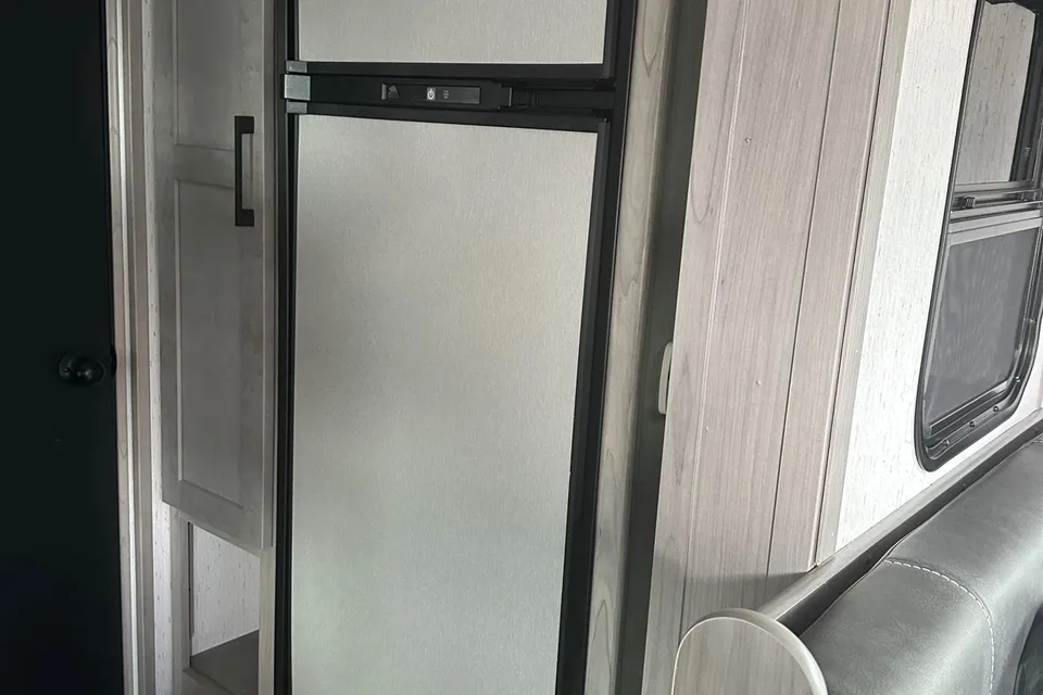 Pretty Lher's Keystone Kodiak 196 BH Travel Trailer