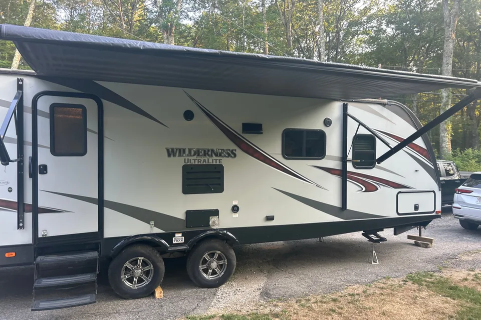 Christopher's Heartland Wilderness ultra Travel Trailer