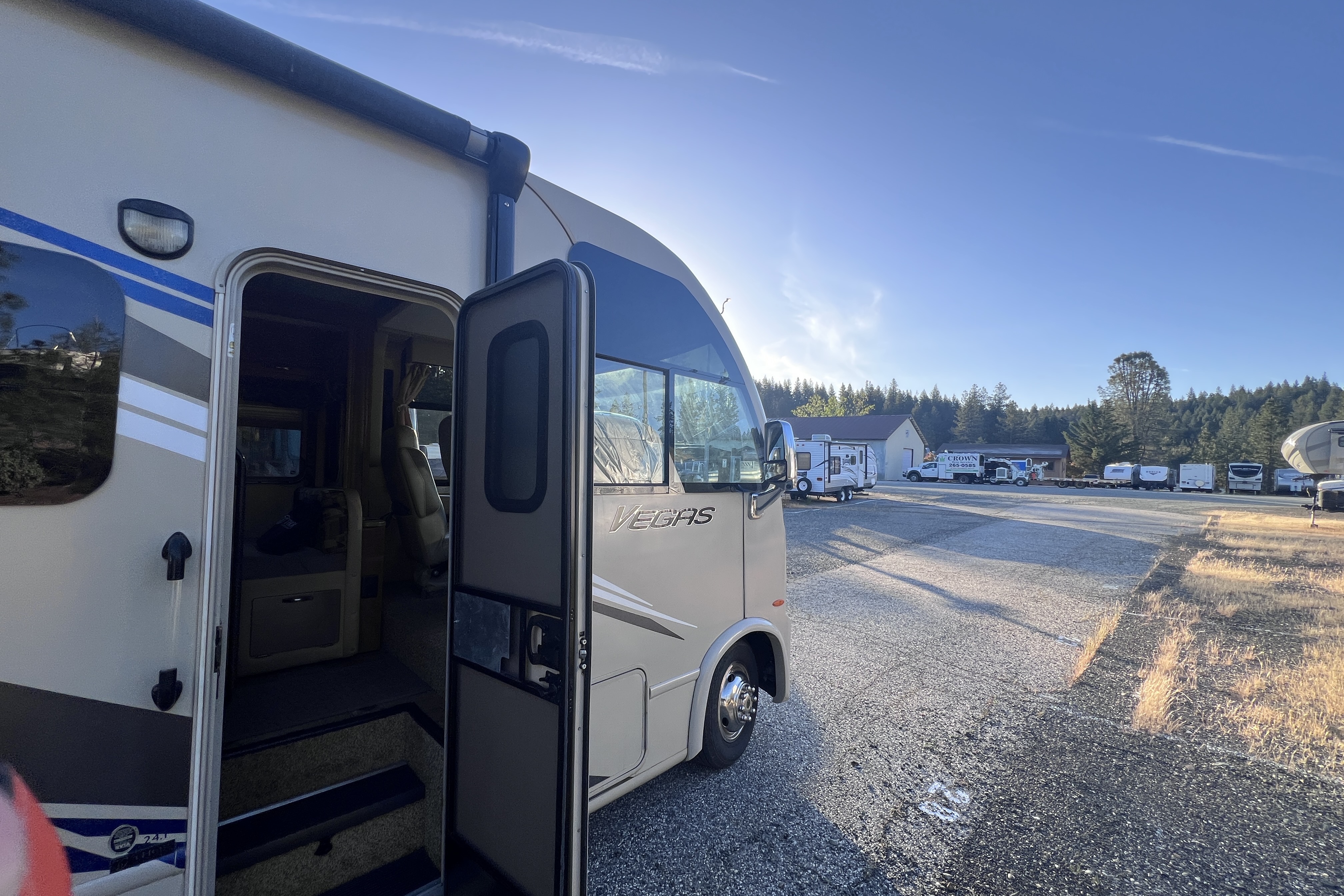 Vega Family Thor Motor Coach Vegas 24.1 Class A