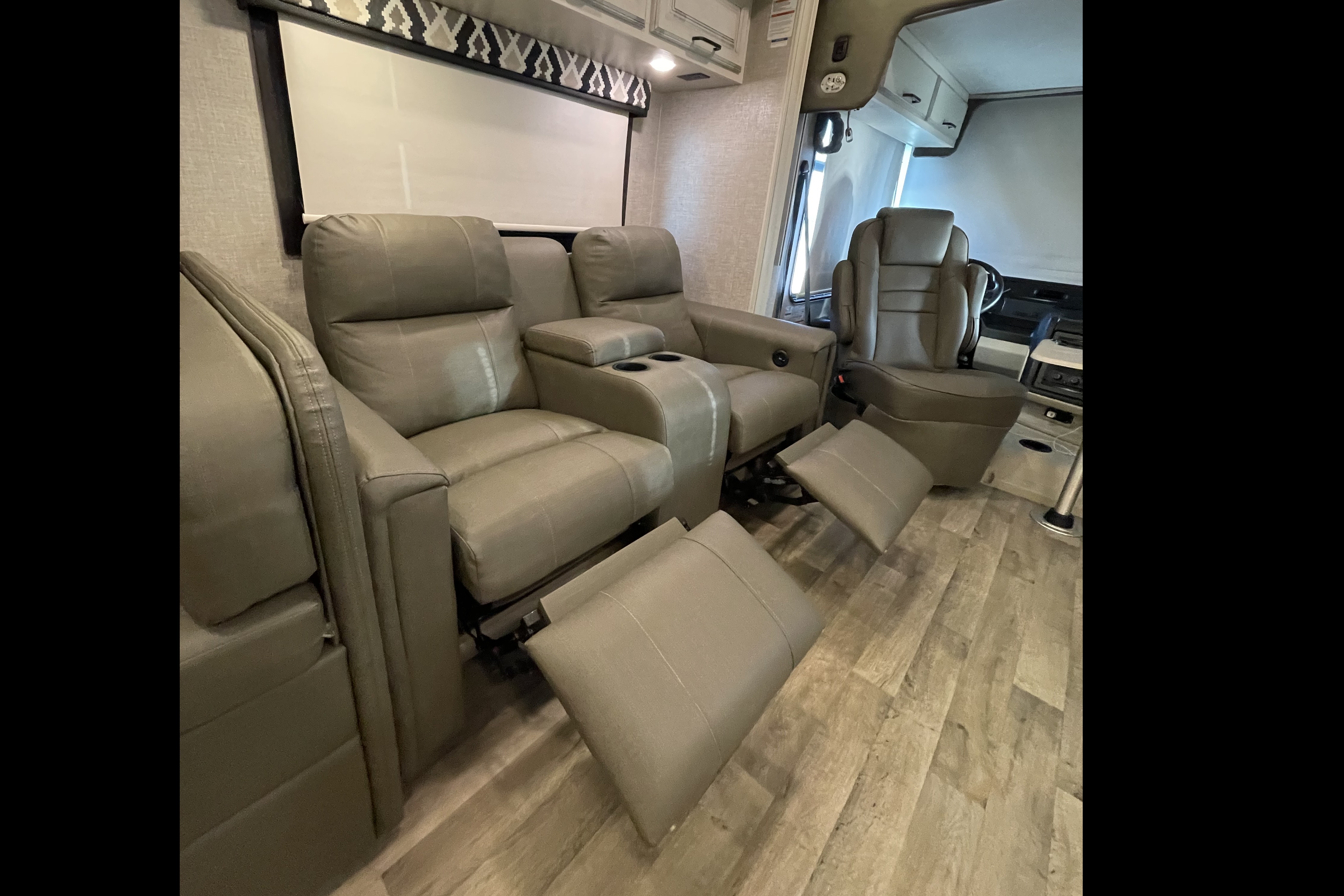 2 Bath- Class A Entegra Coach Visión xl CL40
