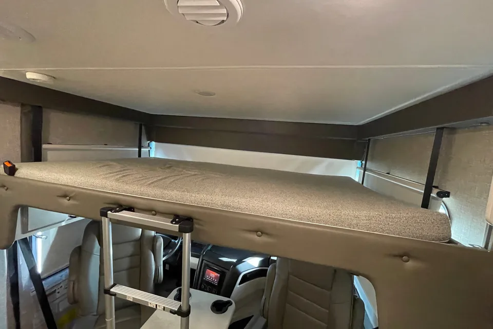 2 Bath- Class A Entegra Coach Visión xl CL40