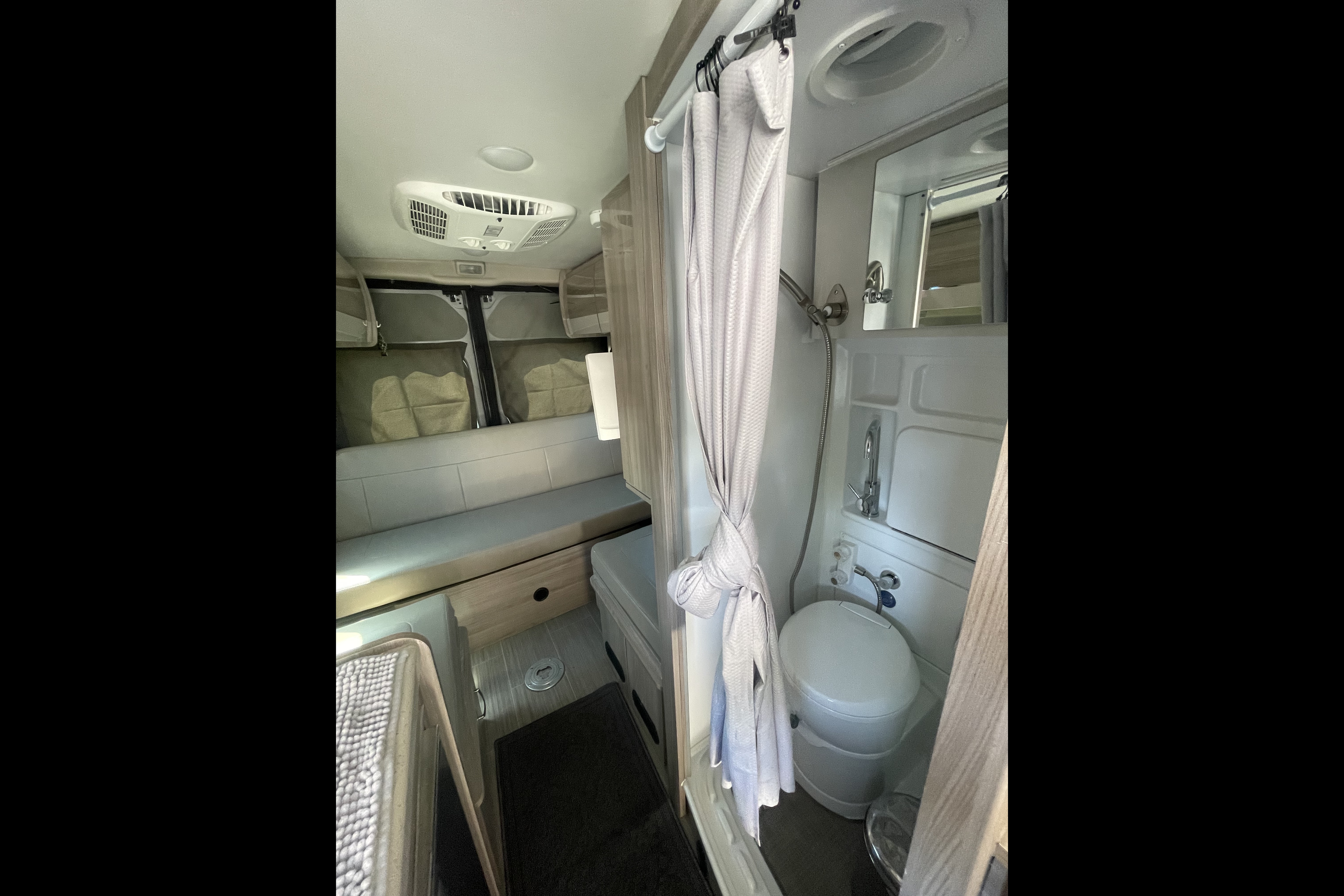 Nam's Thor Motor Coach 20J Class B