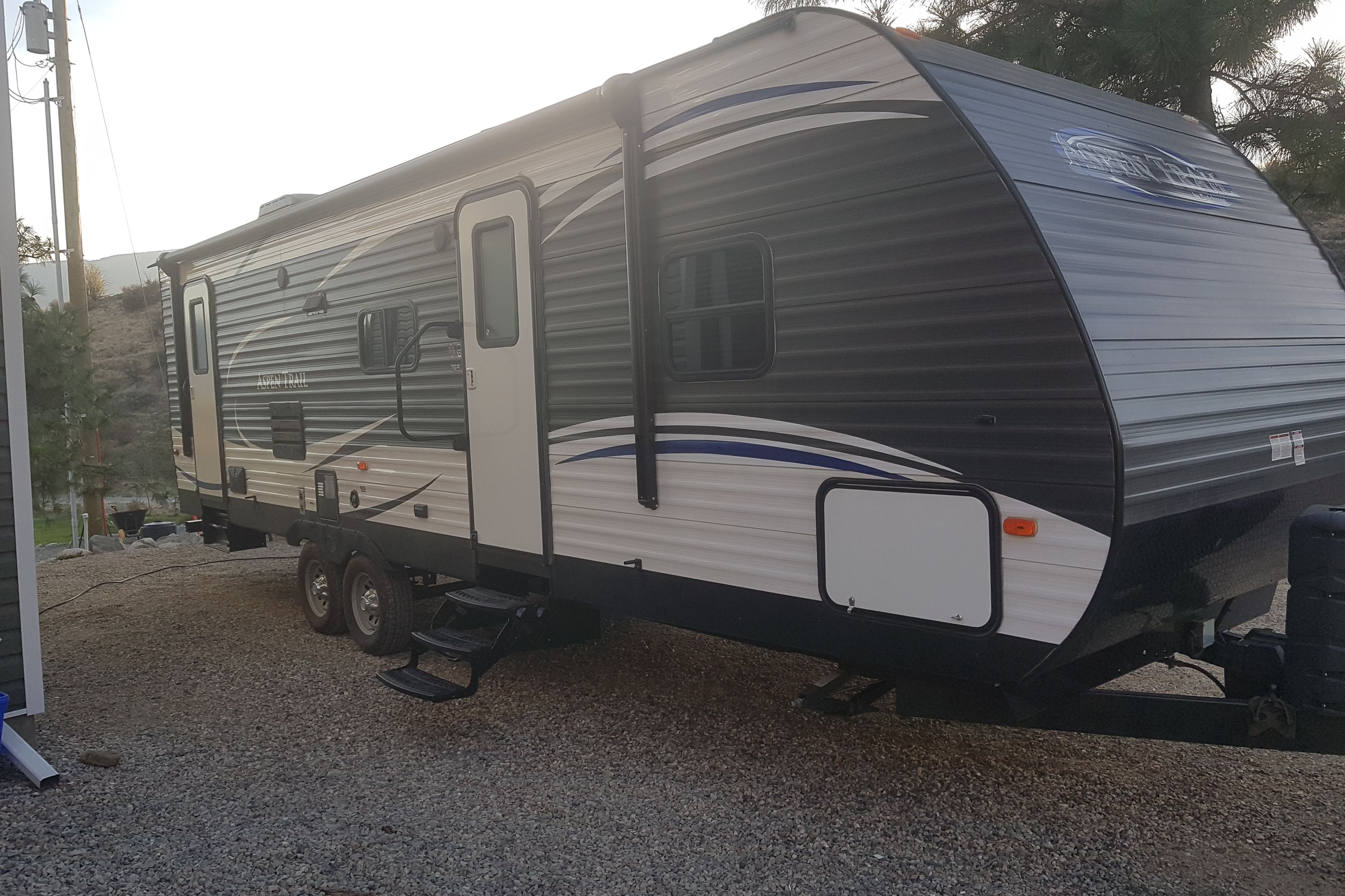 Hidden Gem RV Cottage - Private beach
