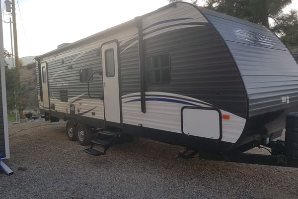 Hidden Gem RV Cottage - Private beach