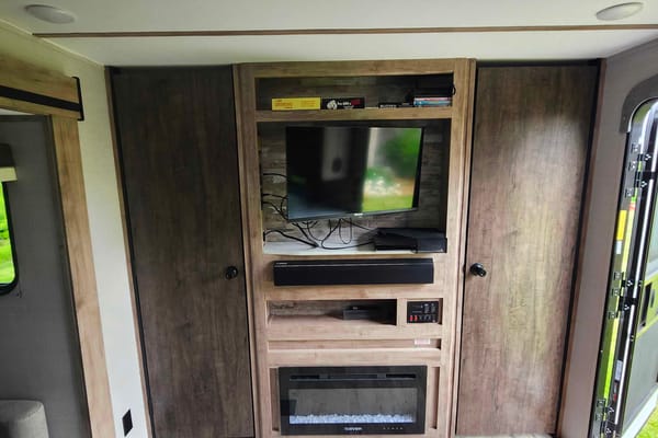 Jeff's Grand River Bunkhouse Travel Trailer