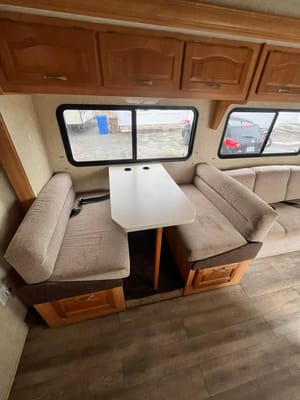 Forest River Sunseeker Classe C