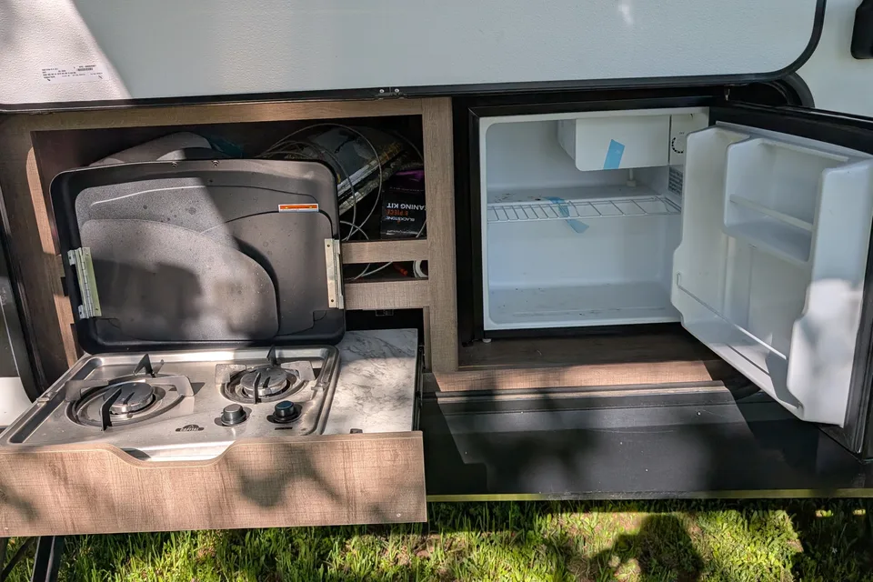 John's Grand Design 2400bh Travel Trailer