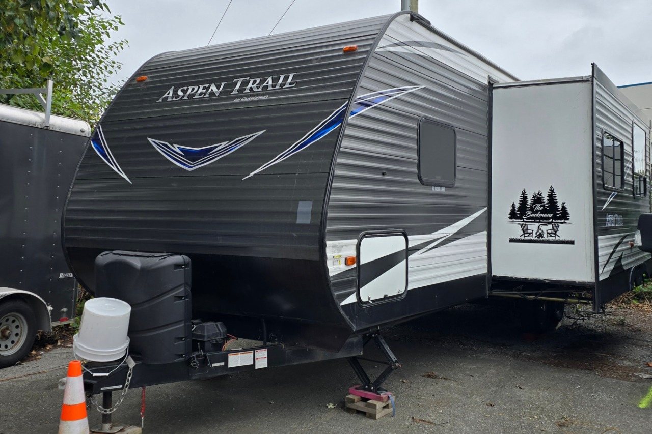 Norm's Travelling Trailer