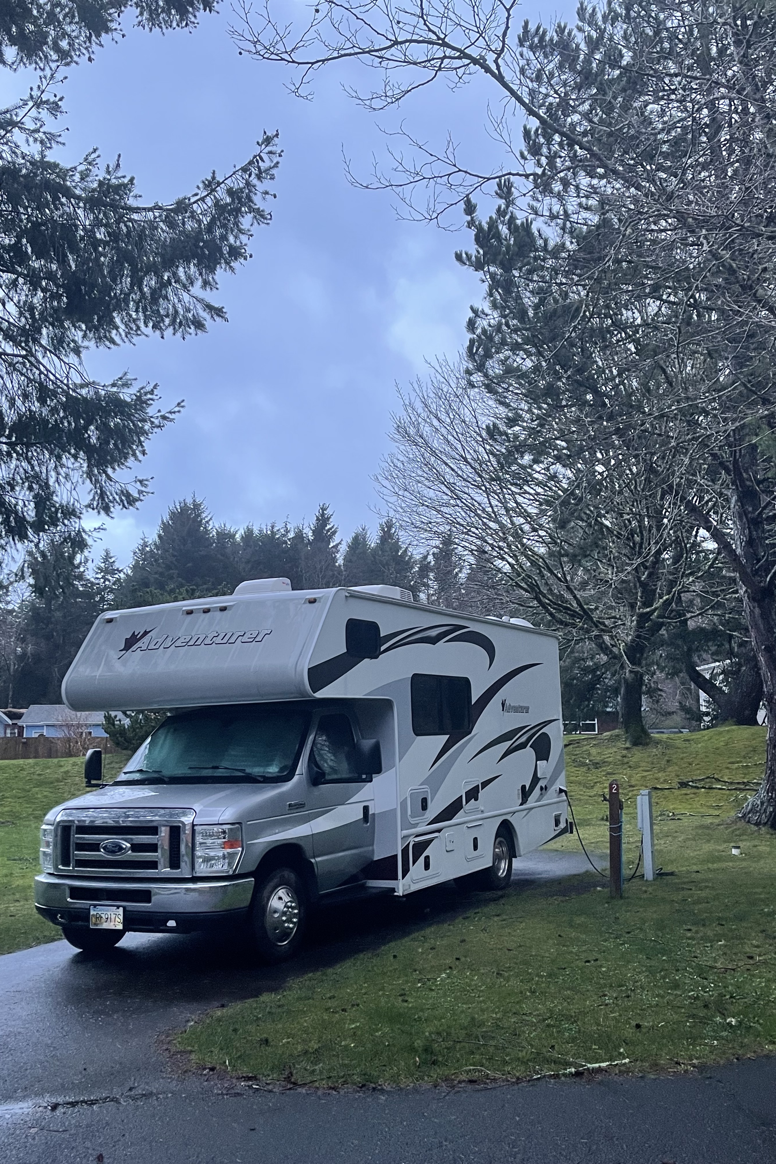 Myles's Adventurer Manufacturing 2017 ford E350 Adventurer Class C 23’ RV Class C