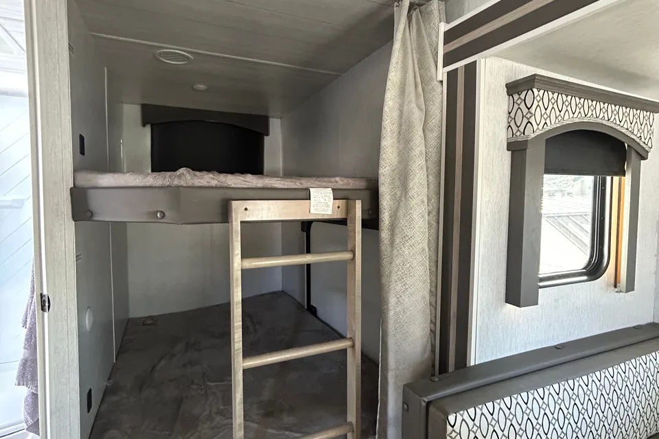 Bree’s Forest River Evo Travel Trailer