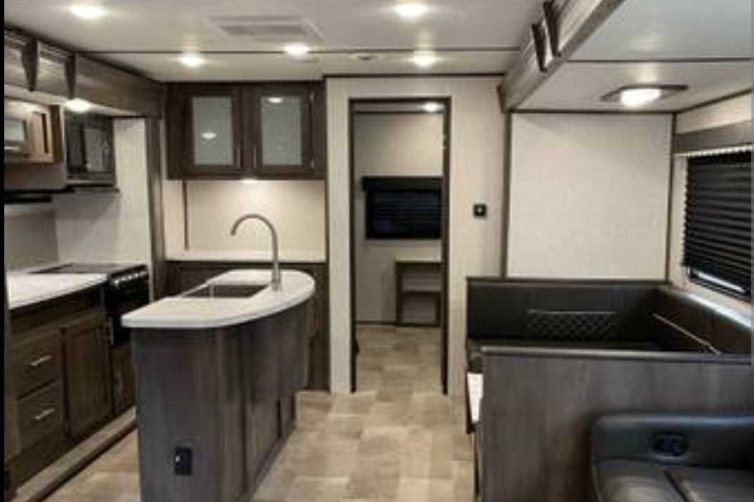 Coleman 337BH Travel Trailer