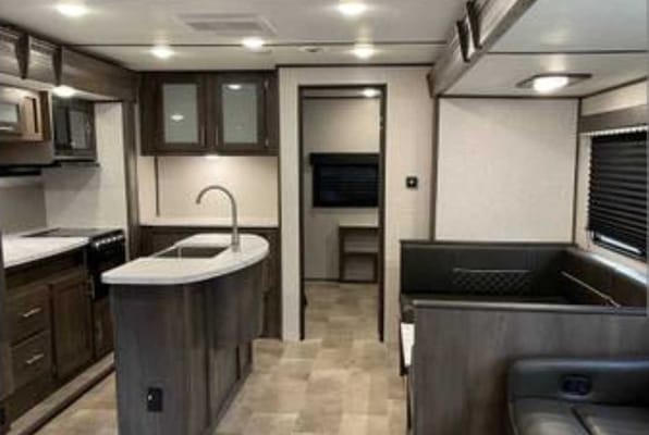 Coleman 337BH Travel Trailer