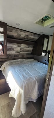 Coleman 337BH Travel Trailer