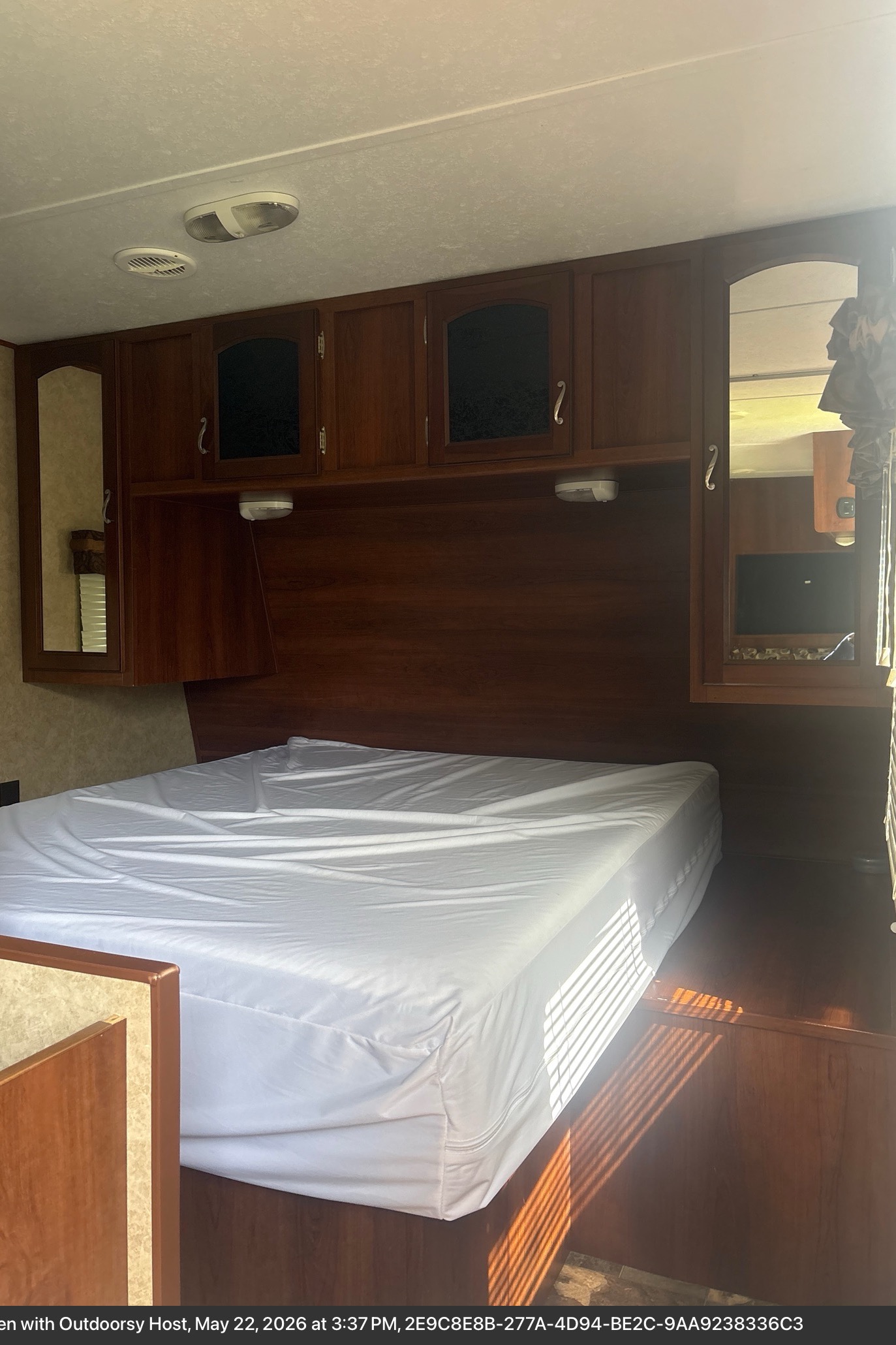 Premium queen mattress 2014 Prime Time Avenger