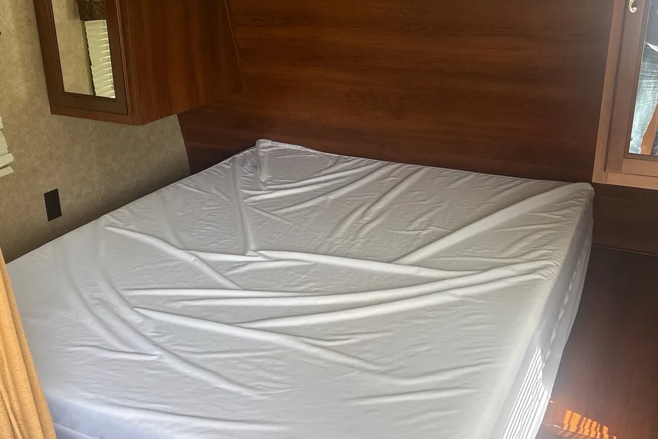 Premium queen mattress 2014 Prime Time Avenger