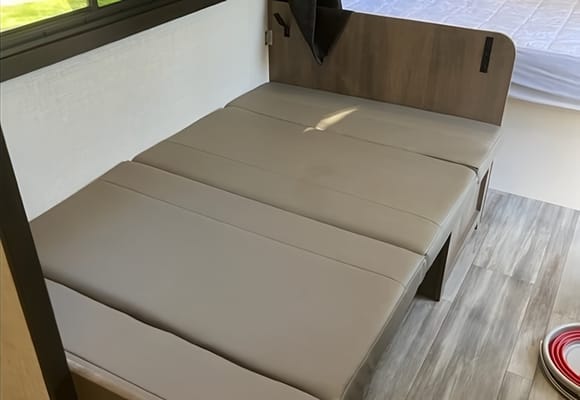Brand New, LD's Pet Friendly Trailer, Sleeps 6