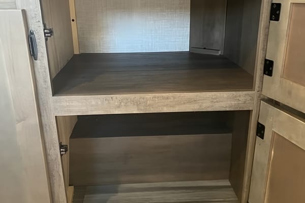 Brand New, LD's Pet Friendly Trailer, Sleeps 6