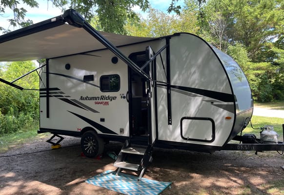 Brand New, LD's Pet Friendly Trailer, Sleeps 6