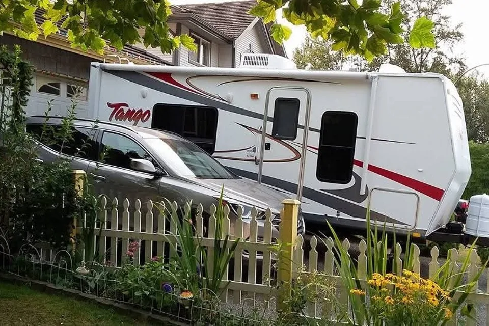 Liza's Tango 2008 Travel Trailer