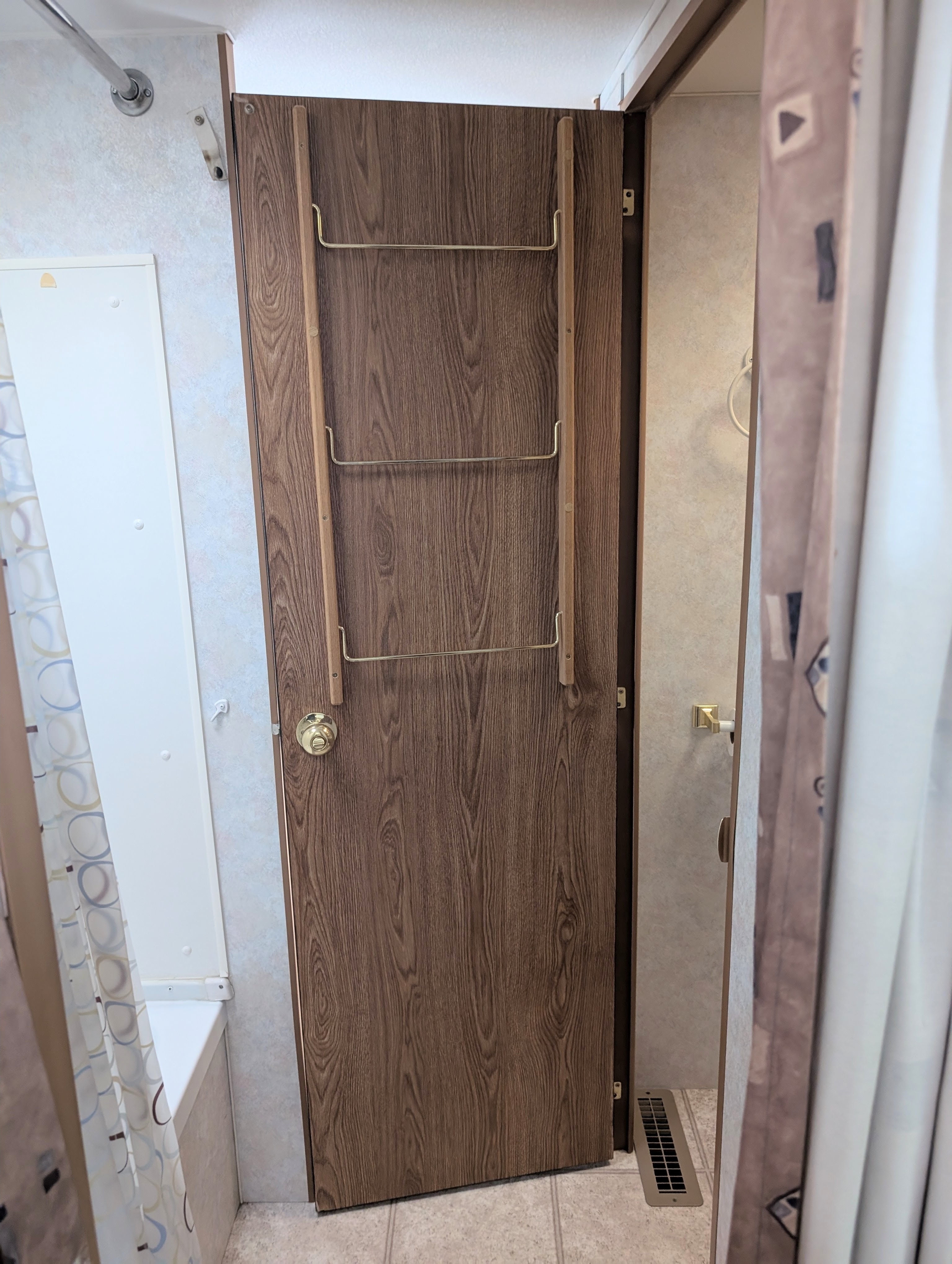 Sean's Vanguard Legend Travel Trailer