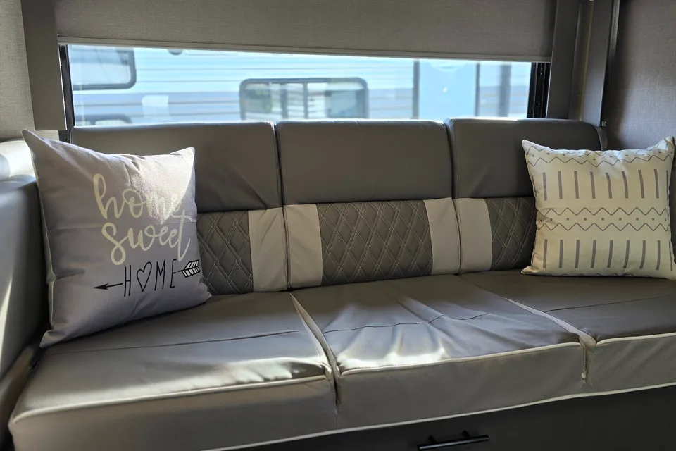 2022 Forest River Salem Cruise Lite Travel Trailer sleeps 10