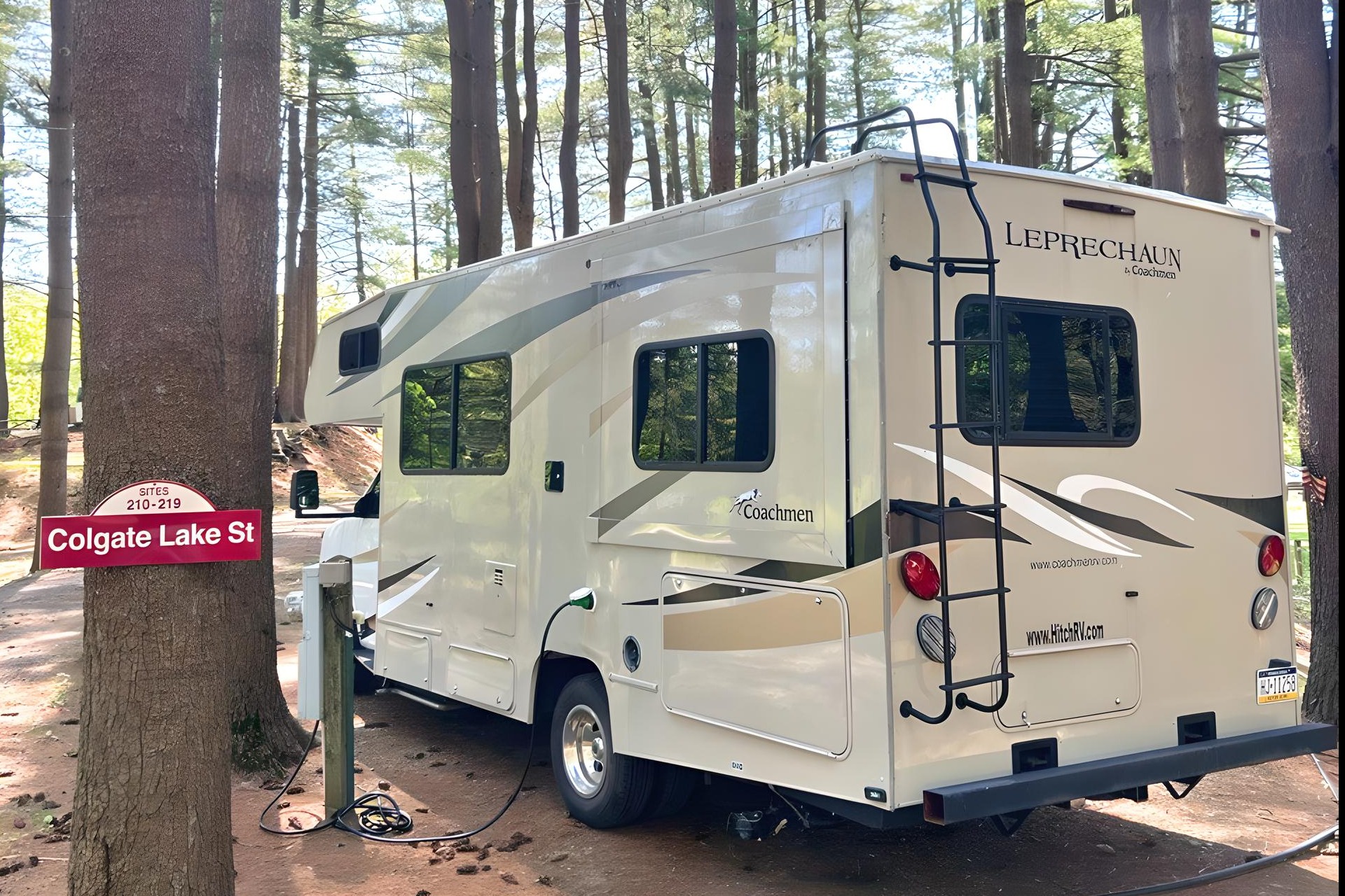ADVENTURE AWAITS : SPACIOUS 2017 CHEVY LEPRECHAUN