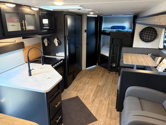 Luxury Greywolf 26DBH Travel Trailer with fireplace