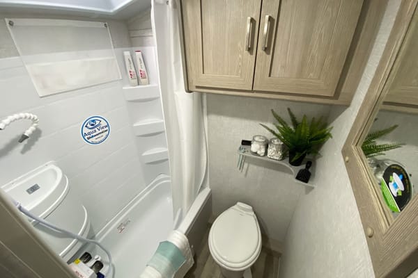π² Adventure-Ready Family Trailer β Easy Tow β’ Sleeps 6 β’ Unlimited Miles