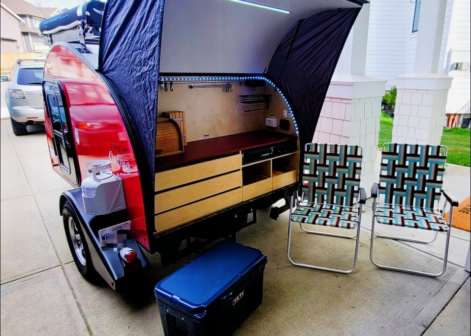 Ez-Tow Evolve Solar Outing Micro Trailer