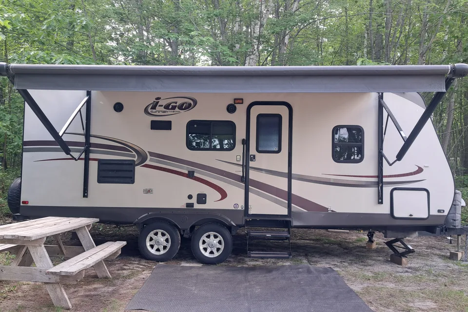 22ft i-GO LITE BOONDOCKER