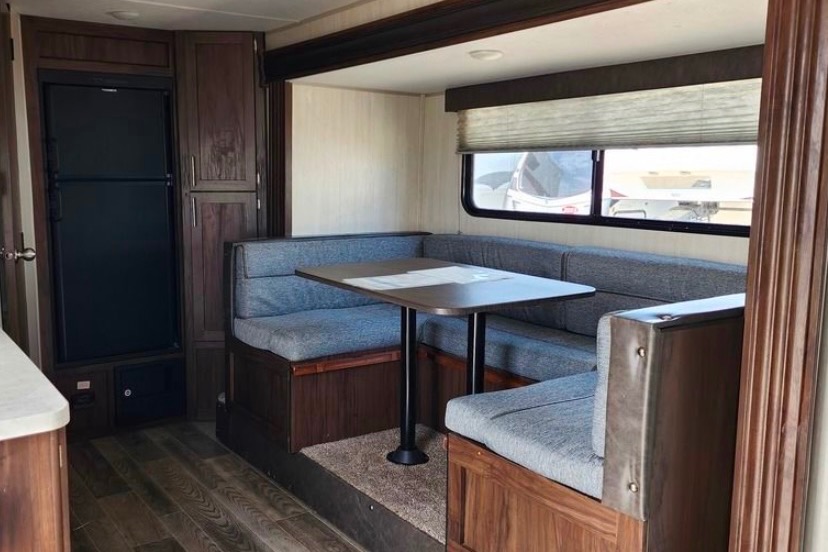 SleepyHeadz Campers and Tents LLC