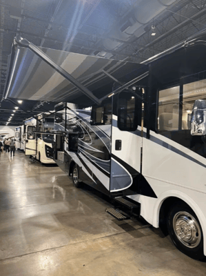 'Valerie' 2023 Winnebago Vista ACO2044