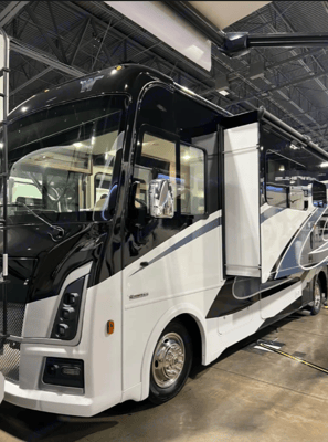 'Valerie' 2023 Winnebago Vista ACO2044