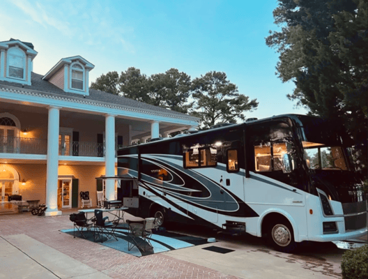 'Valerie' 2023 Winnebago Vista ACO2044