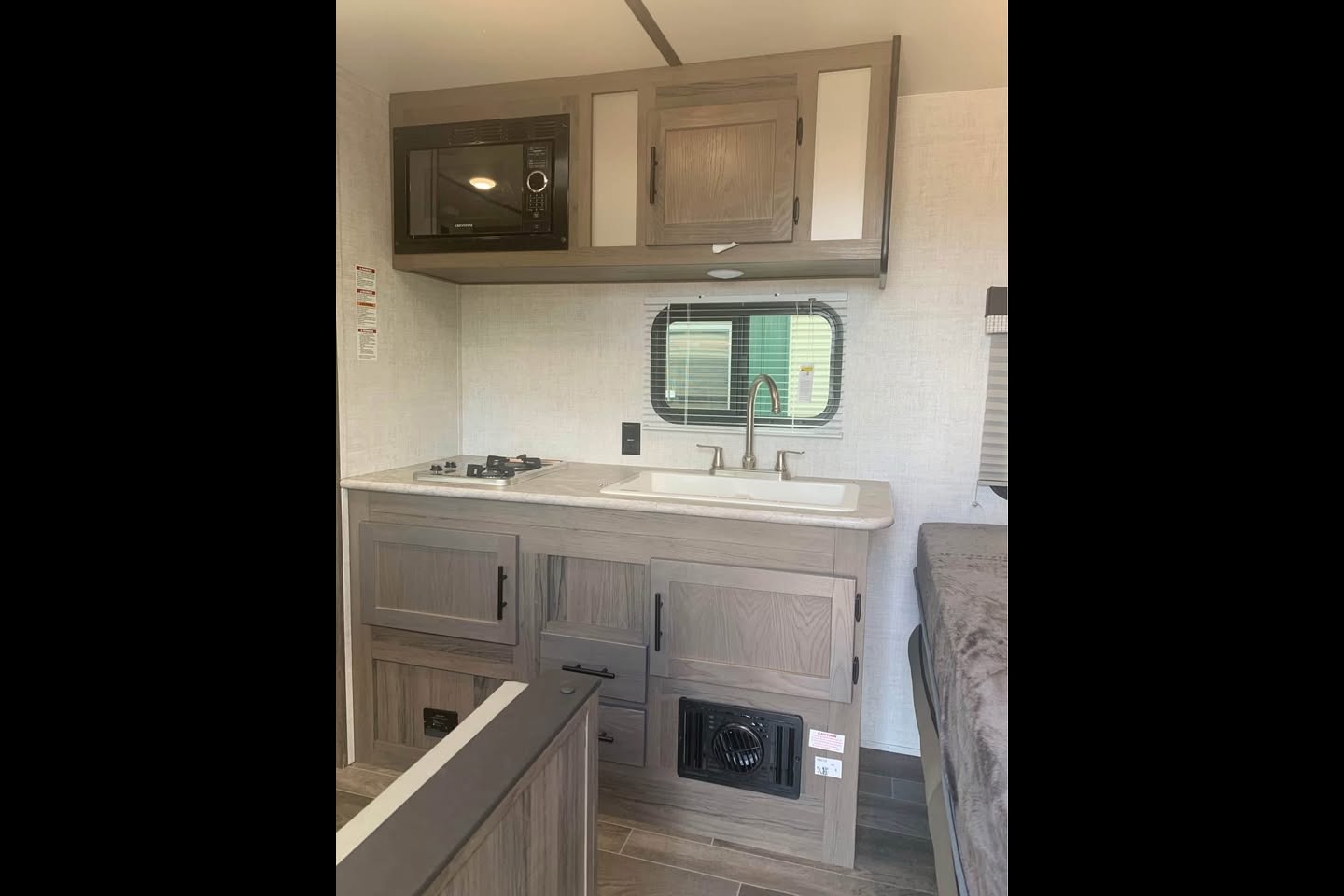 2021 - Gulf Stream Ameri-Lite 197BH Roulotte