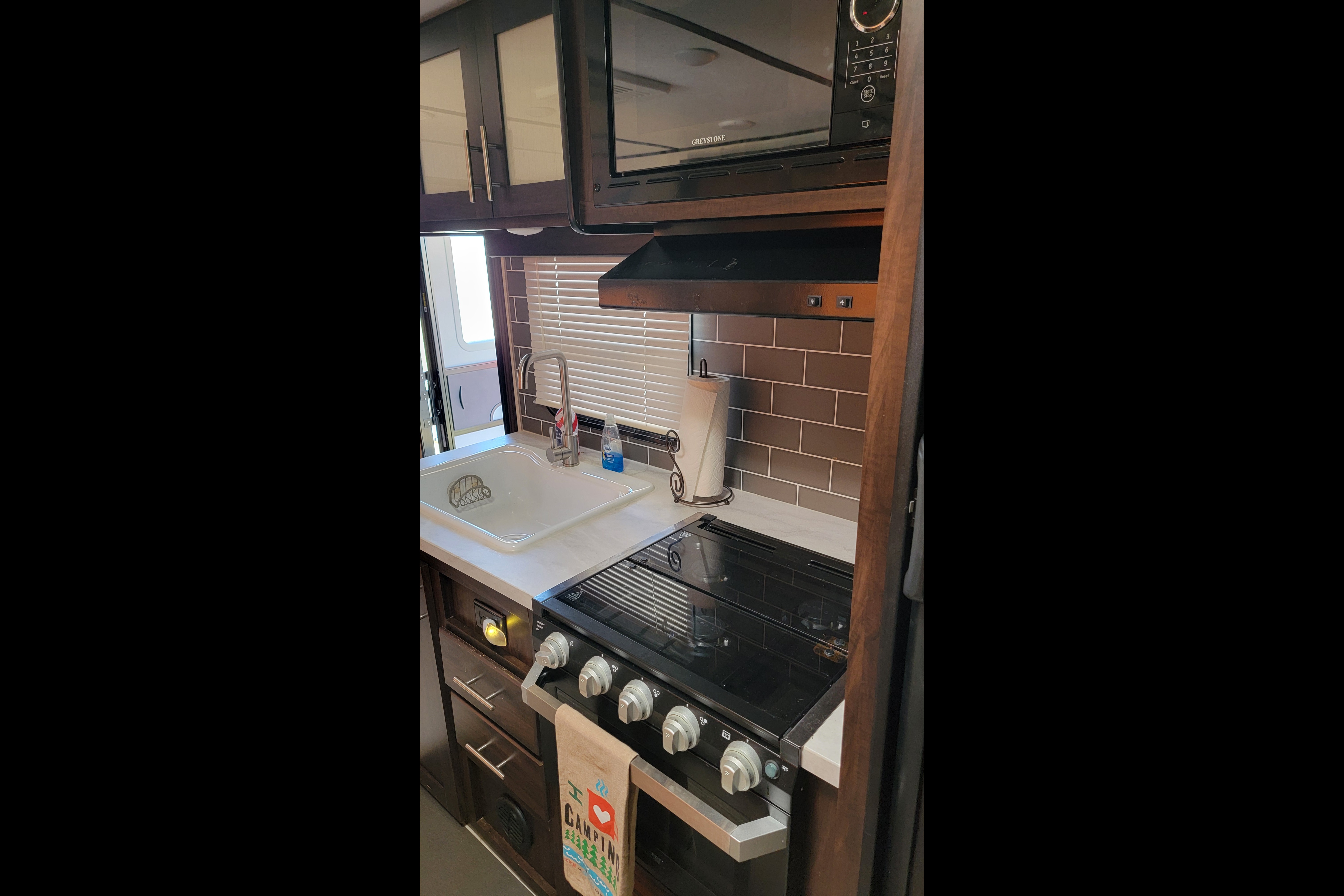 Eric 's Prime Time Tracer Breeze Travel Trailer