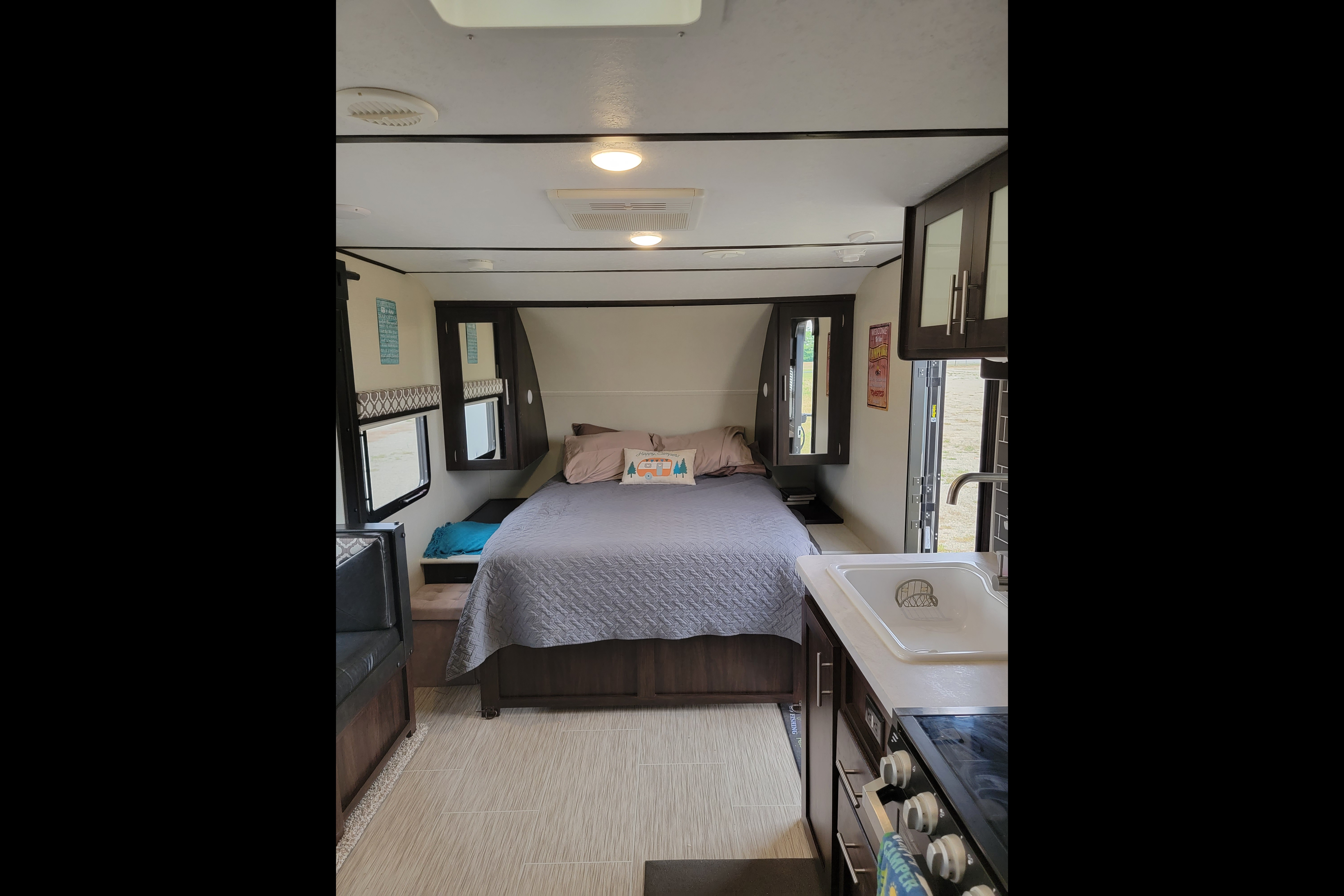 Eric 's Prime Time Tracer Breeze Travel Trailer