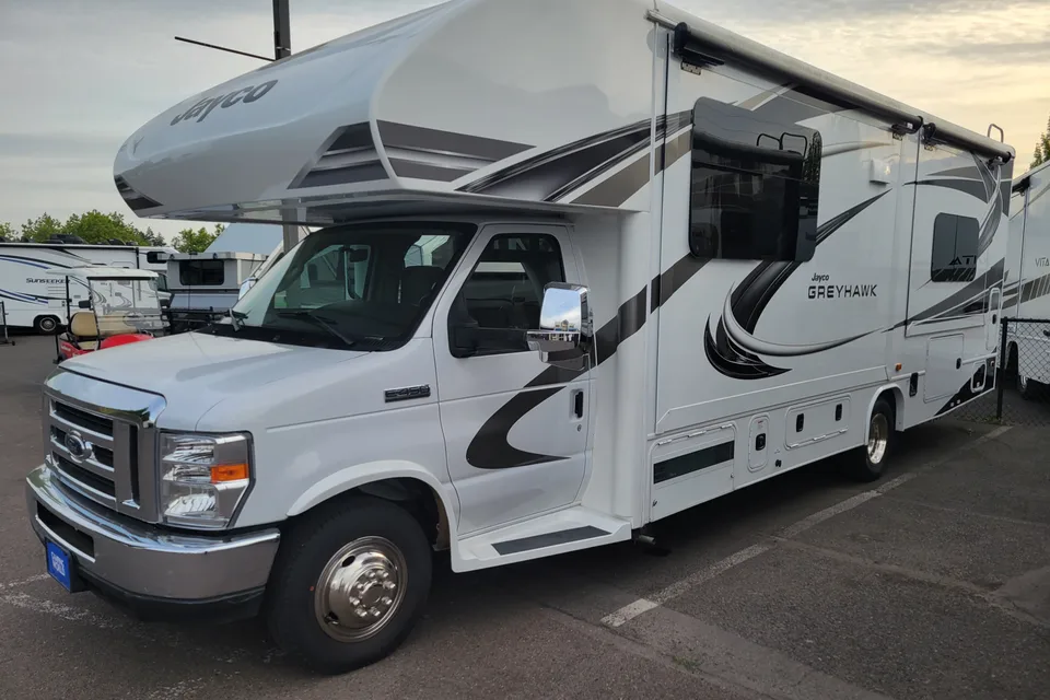 Jayco Greyhawk 27U Class C - Super Clean and Easy to Drive!