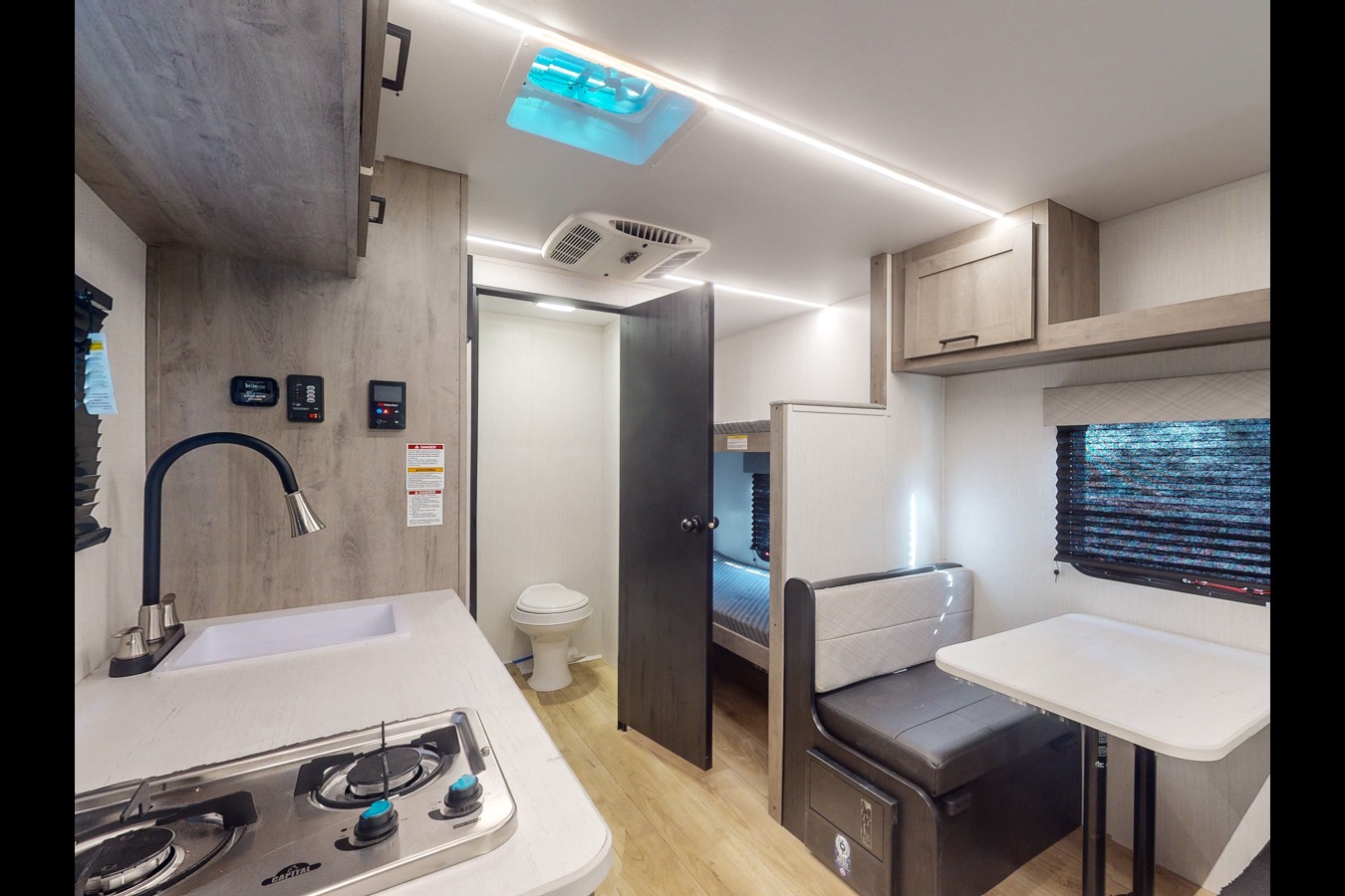 Amelia's Heartland Mallard M17BHL Travel Trailer