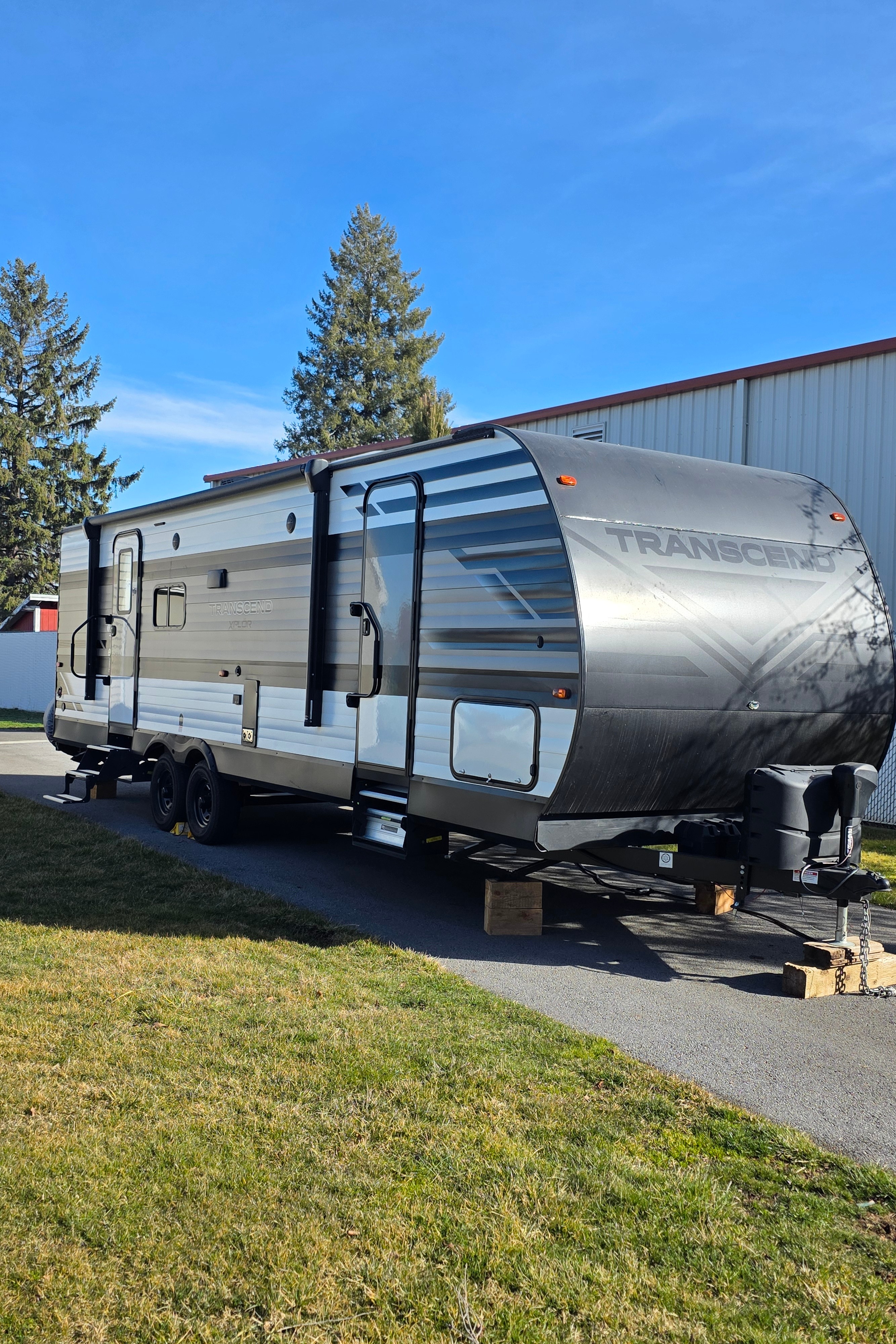Grand Design Transcend 265BH w/bunks