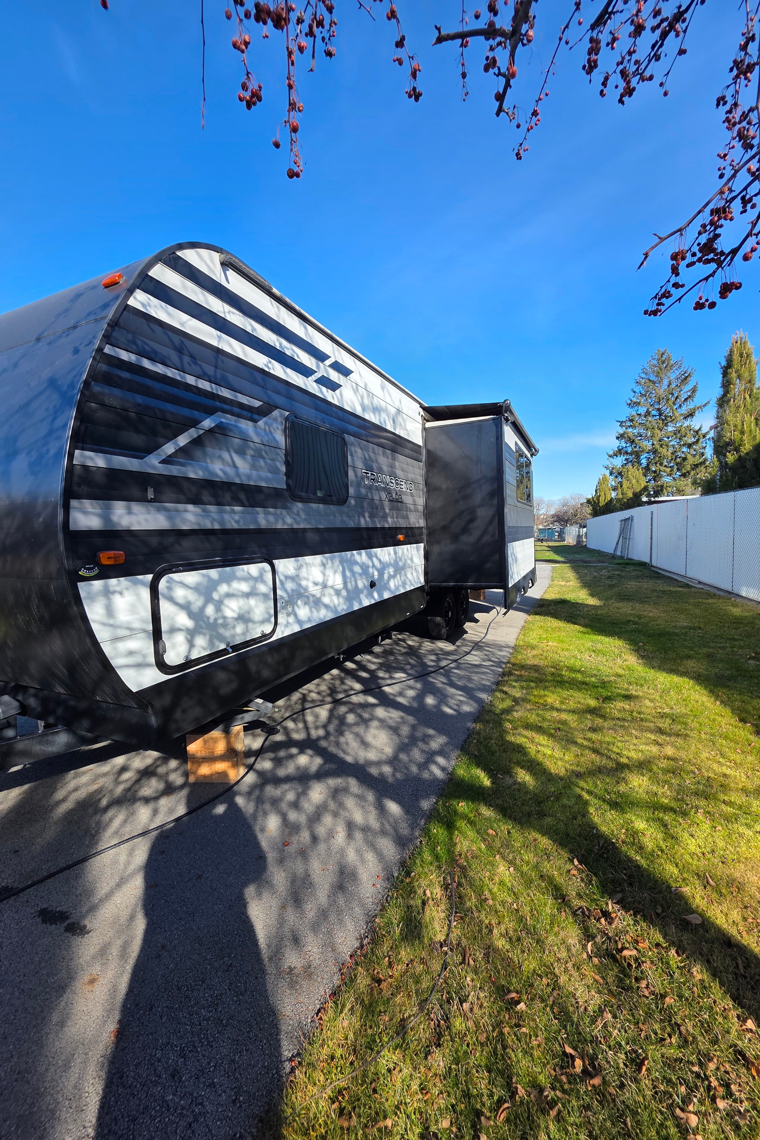 Grand Design Transcend 265BH w/bunks