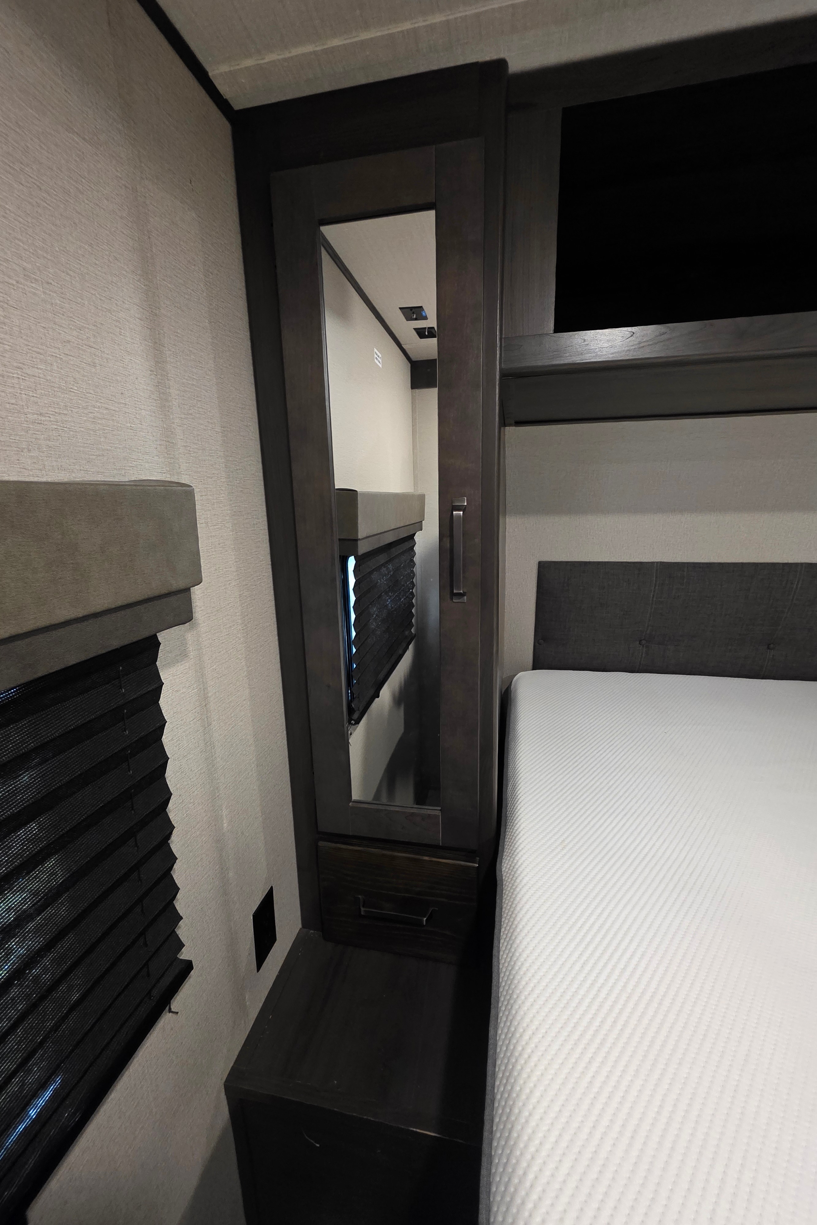 Grand Design Transcend 265BH w/bunks