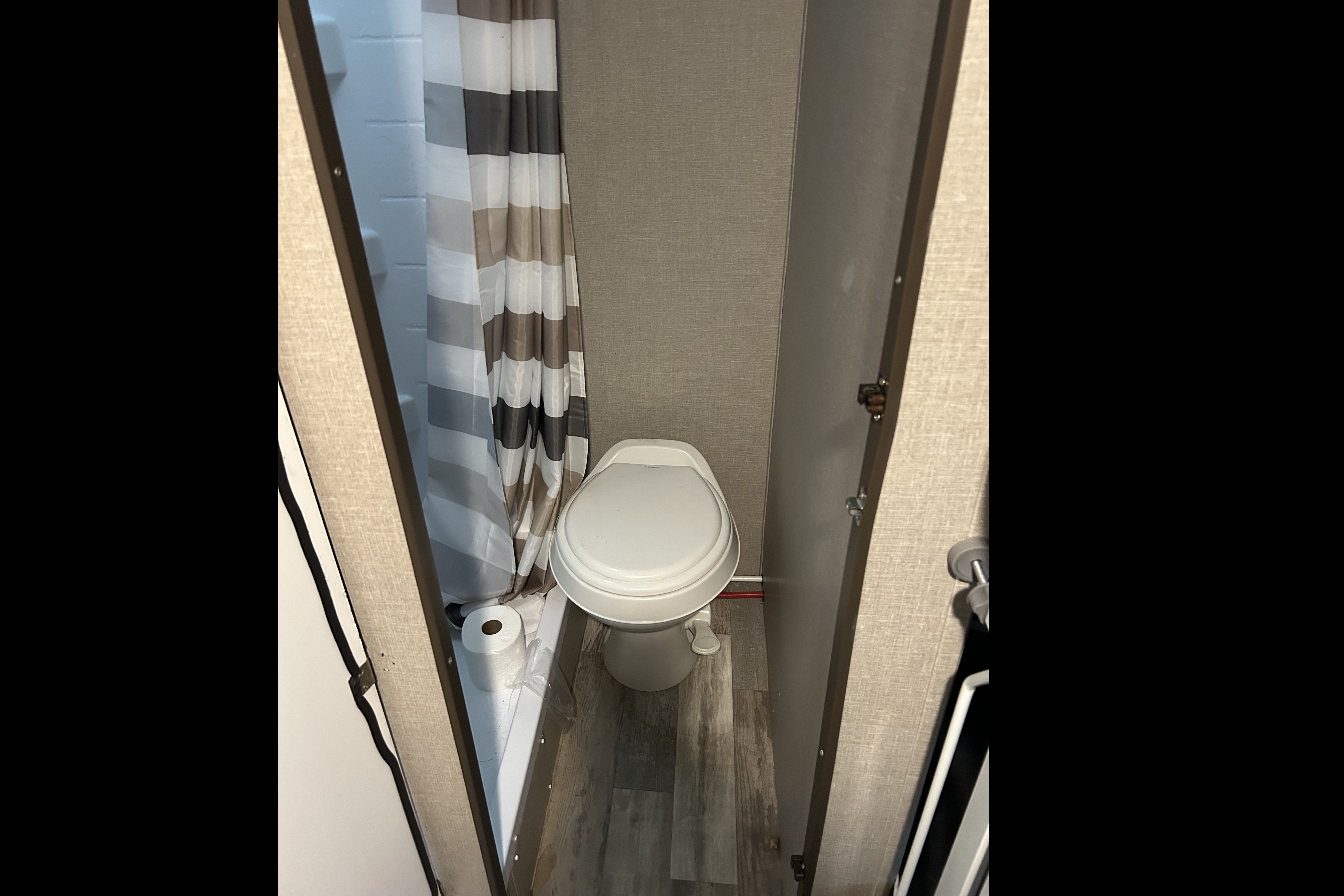 Mark's Travel Lite RV Aura Travel Trailer