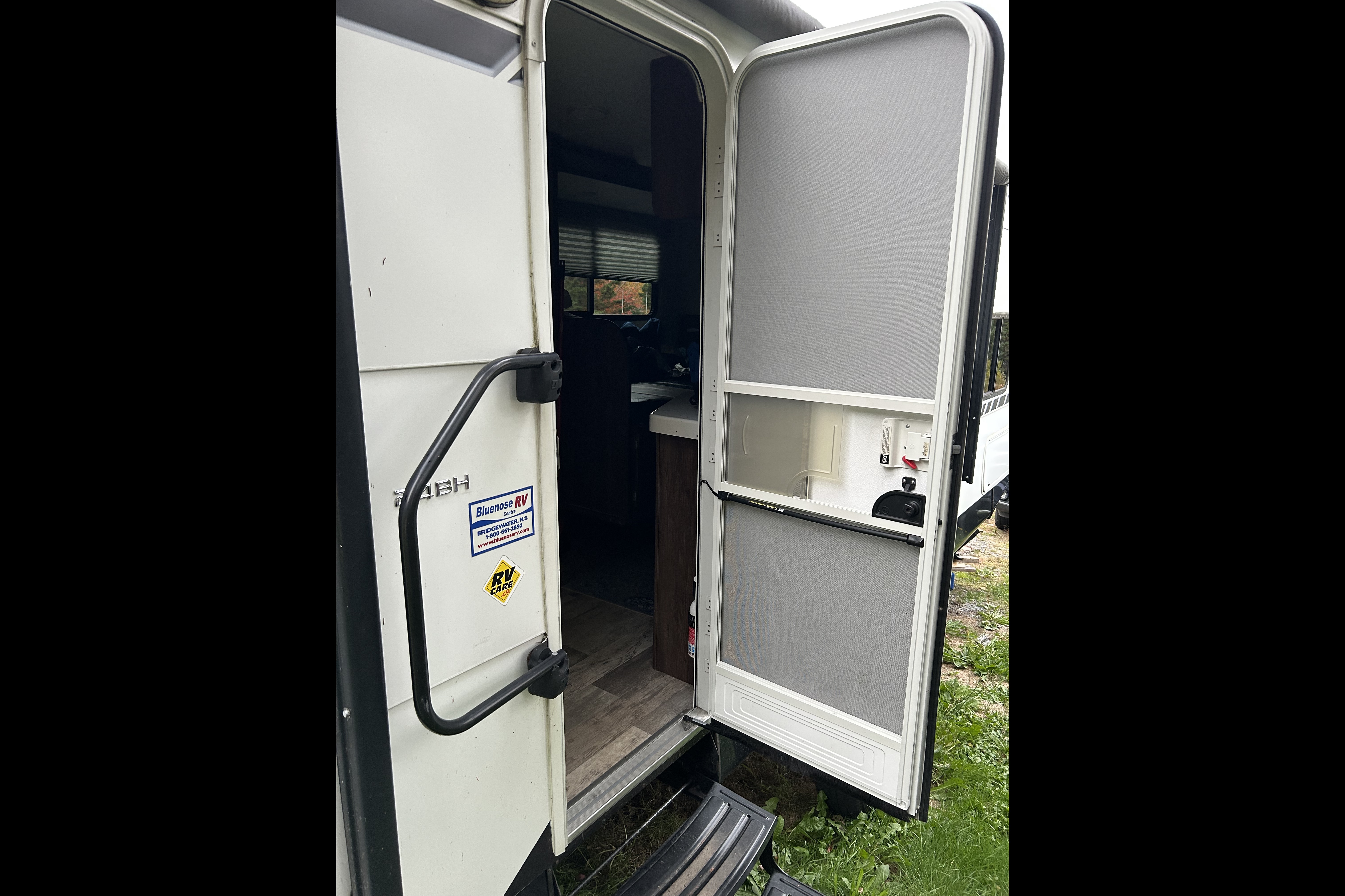 Mark's Travel Lite RV Aura Travel Trailer